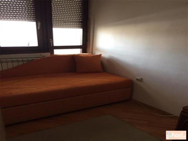 СЕ ИЗДАВА ДВОСОБЕН СТАН ВО КАПИШТЕЦ