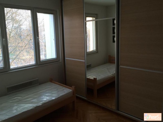 Se Izdava Dvosoben Stan Vo Karpos 1