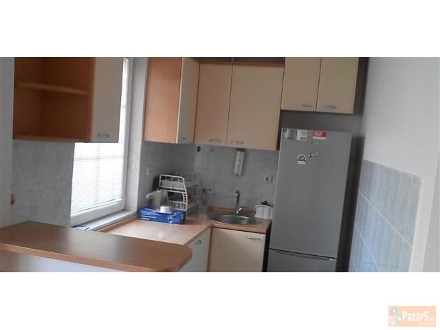 Се изнајмува стан 50м2 кај Католичката црква