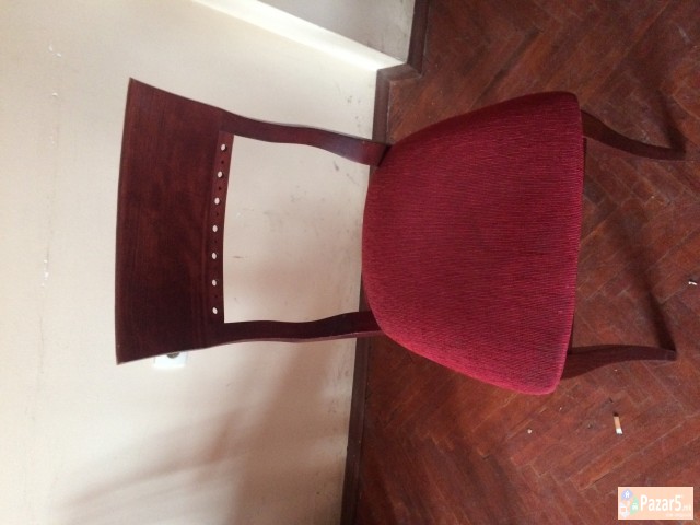 Se Prodava Iventar Za Restoran