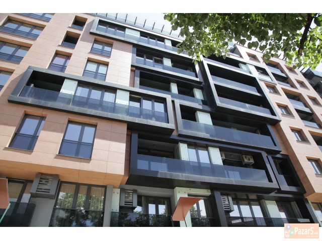 Дуќан на атрактивна локација во Дебар маало