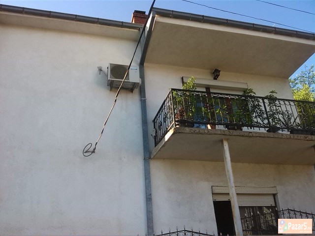 Куќа се продава