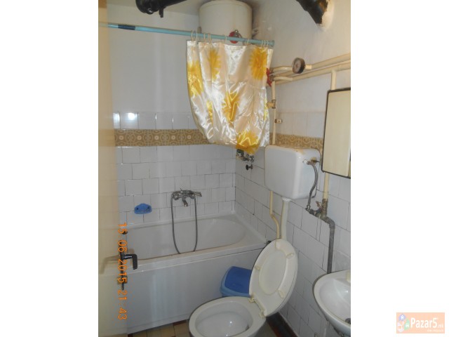 Izdavam Trosoben Stan K.voda