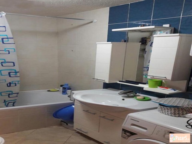 СЕ ИЗДАВА ДВОСОБЕН СТАН ВО КАРПОШ 2