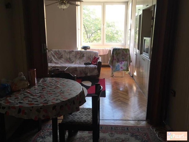 СЕ ИЗДАВА ТРОСОБЕН СТАН ВО ЦЕНТАР