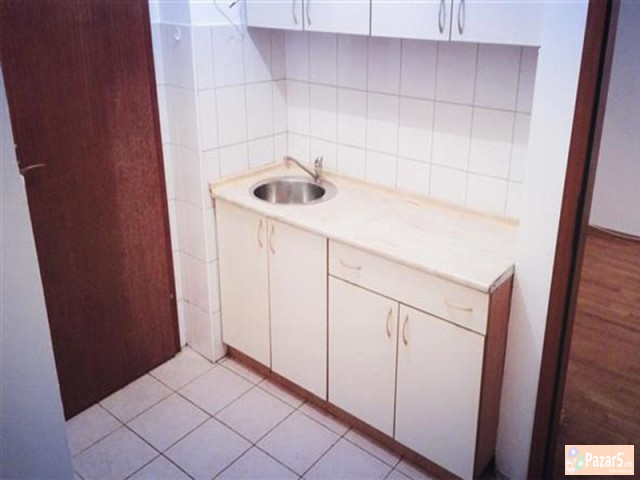 СЕ ИЗДАВА ТРОСОБЕН ПРАЗЕН СТАН ВО НОВО ЛИСИЧЕ