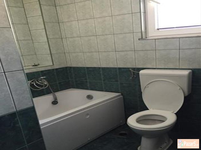 СЕ ИЗДАВА ПРАЗЕН СТАН ВО КИСЕЛА ВОДА