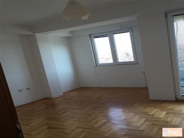 СЕ ИЗДАВА ПРАЗЕН СТАН ВО КИСЕЛА ВОДА