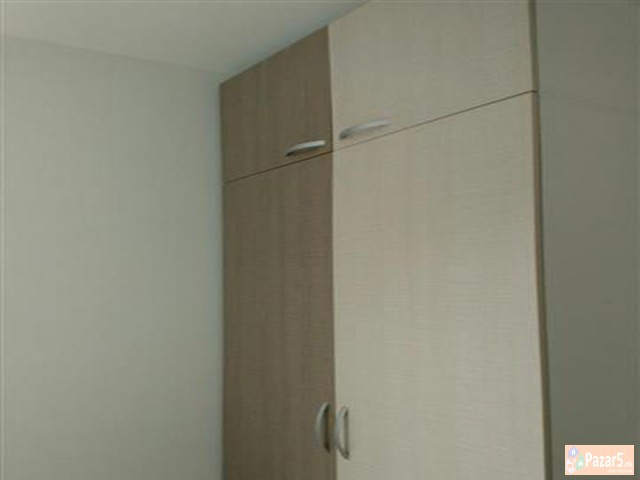 СЕ ИЗДАВА ДВОСОБЕН СТАН ВО ДЕБАР МААЛО