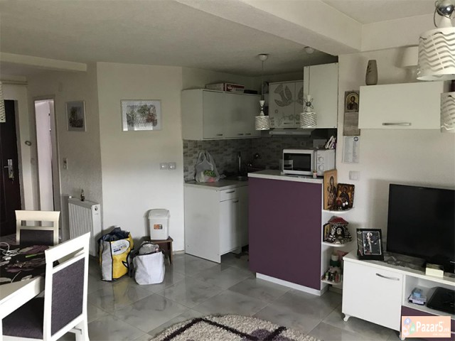 СЕ ИЗДАВА ДВОСОБЕН СТАН ВО КАРПОШ 2