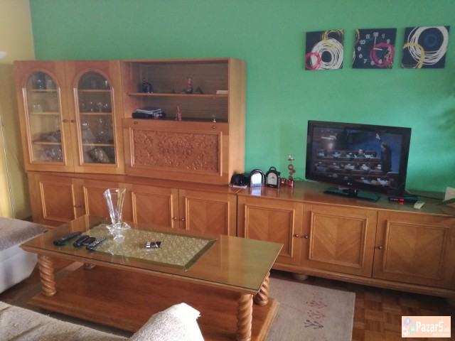 se prodava
