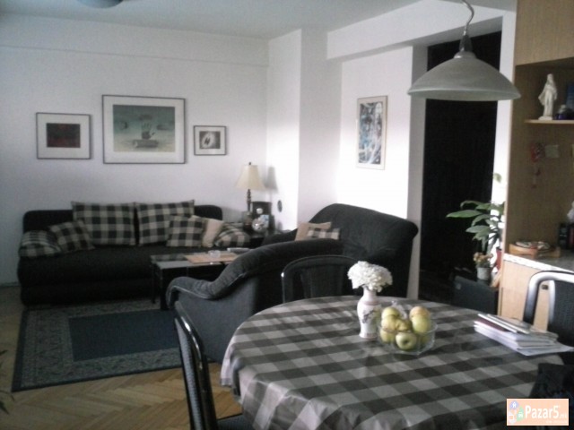 Итно продавам стан во Аеродром