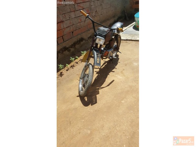 Poveke Motori Se Prodava 