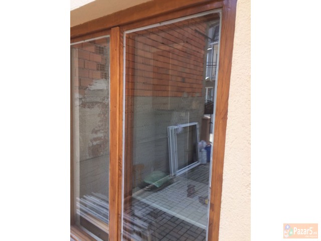 Drvena Vrta I Prozori