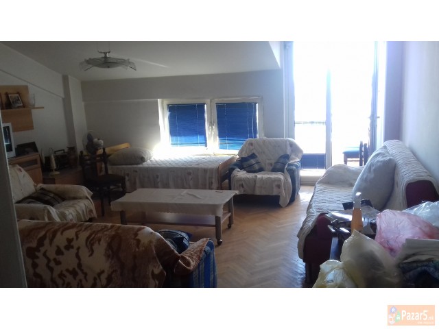 Izdavam Apartman vo strog centar Ohrid