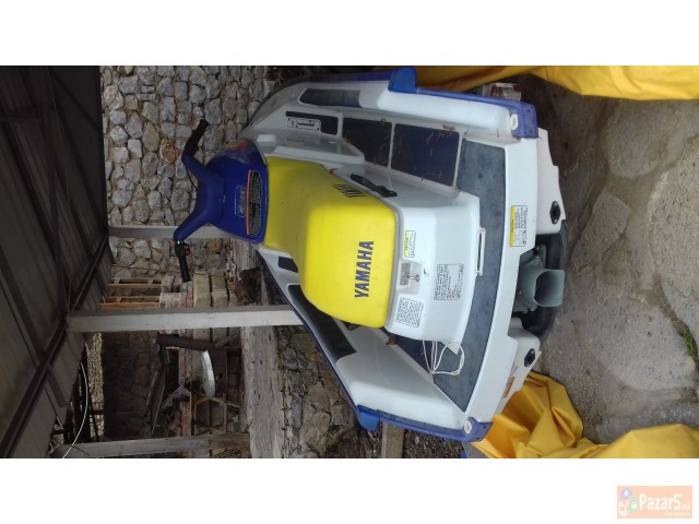 Skuter Yamaha Za Na Voda