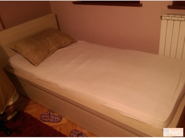 Prodavam Krevet