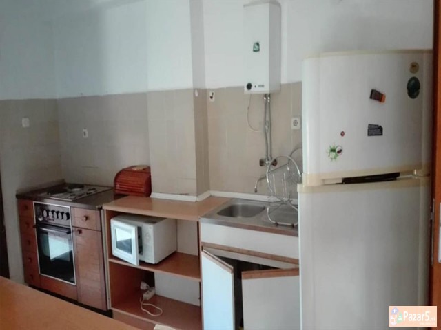 Se Iznajmuva Dvosoben Stan Vo Centar