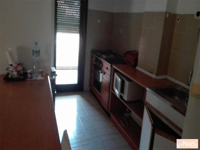 Se Iznajmuva Dvosoben Stan Vo Centar