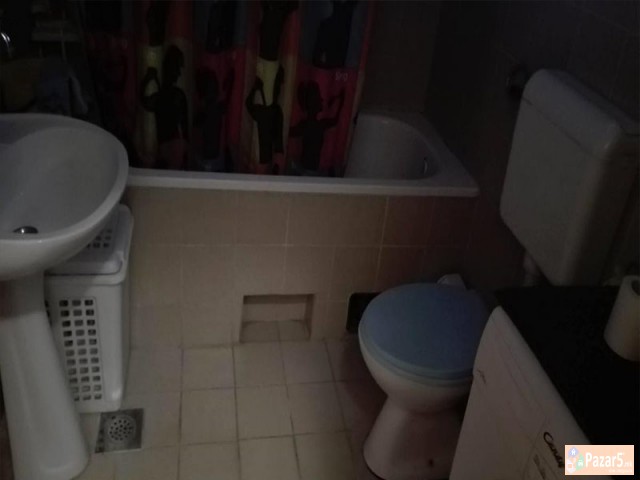 Se Iznajmuva Dvosoben Stan Vo Centar