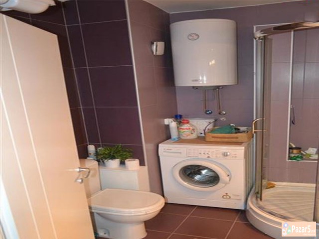 Se Izdava Trosoben Stan Vo Taftalidze 1