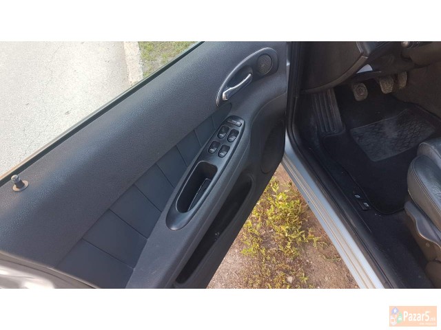 Alfa Romeo 156 1.9jtd 16v Mjet 2005g