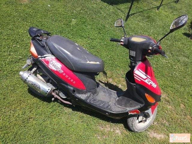 Prodavam Vespa Huatian 50cc