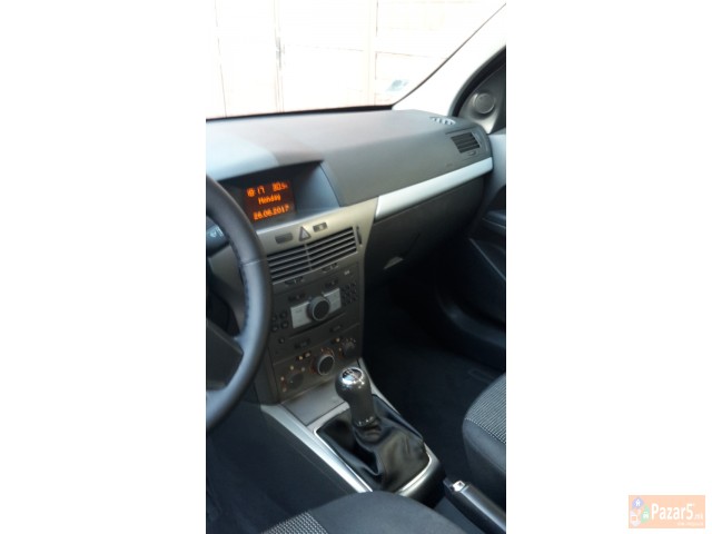 Opel Astra 17d 2006
