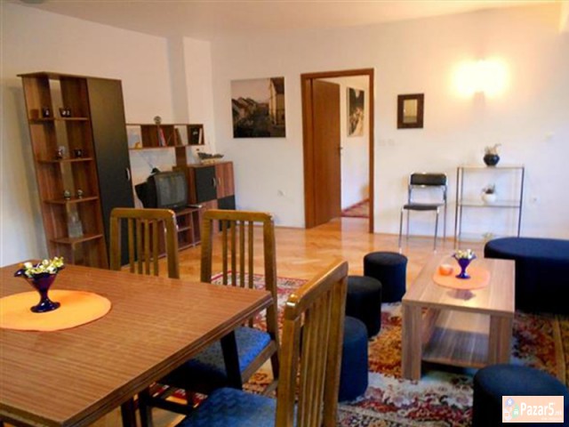 СЕ ИЗДАВА ДВОСОБЕН СТАН ВО КИСЕЛА ВОДА