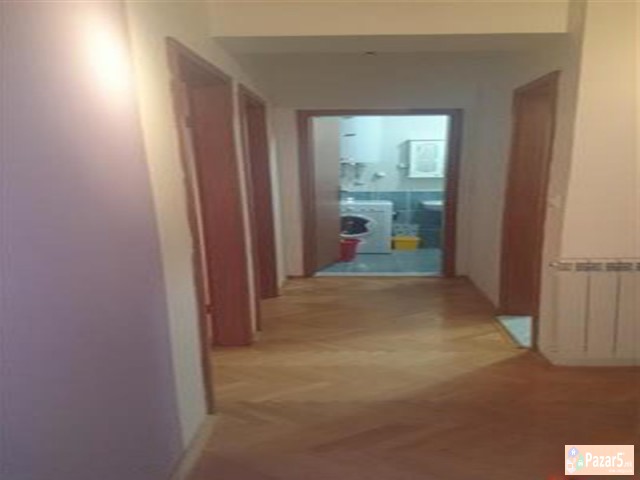 Se Iznajmuva Trosoben Stan Vo Kapishtec