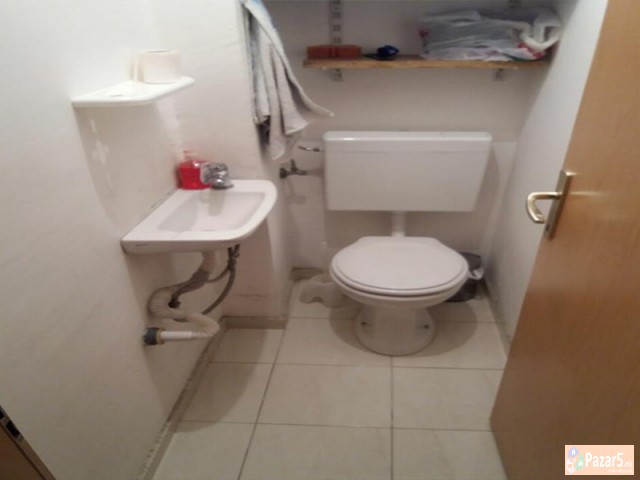 Se Iznajmuva Trosoben Stan Vo Centar