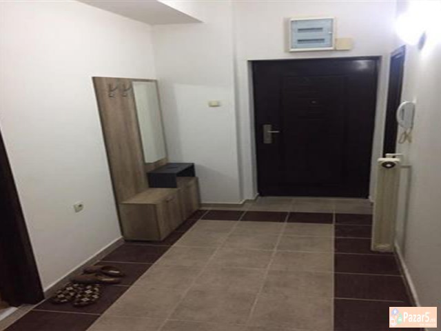 СЕ ИЗДАВА ТРОСОБЕН СТАН КАЈ НОВА ЖЕЛЕЗНИЧКА