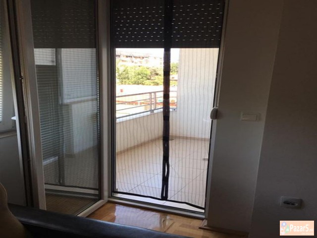 Se Iznajmuva Dvosoben Stan Vo Centar