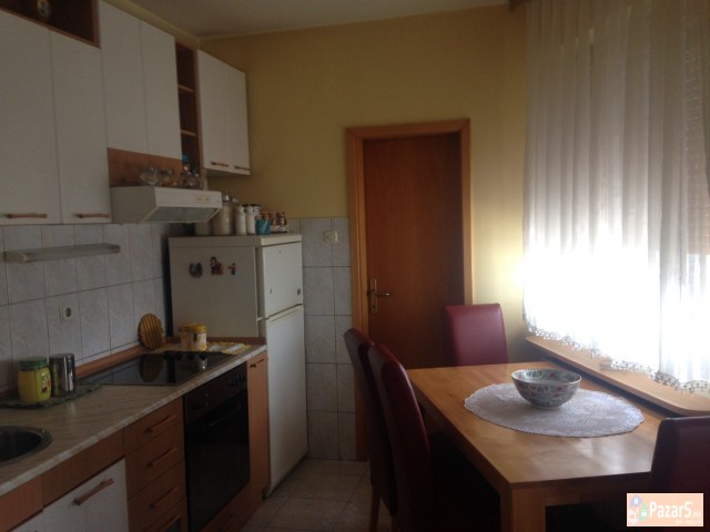 СЕ ИЗДАВА 3-СОБЕН НАМЕСТЕН СТАН ВО КИСЕЛА ВОДА