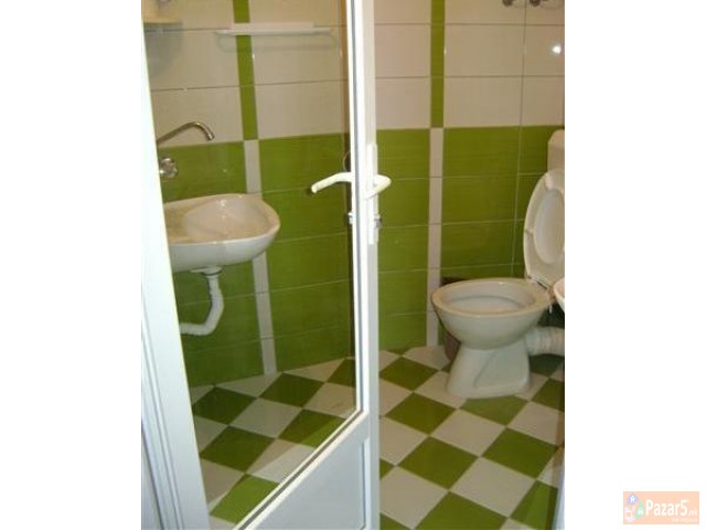 Издавам соби во Охрид