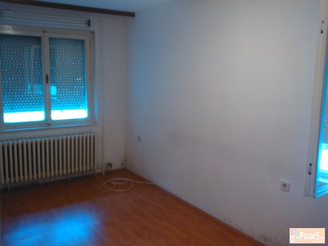 Се издава стан во Карпош 3