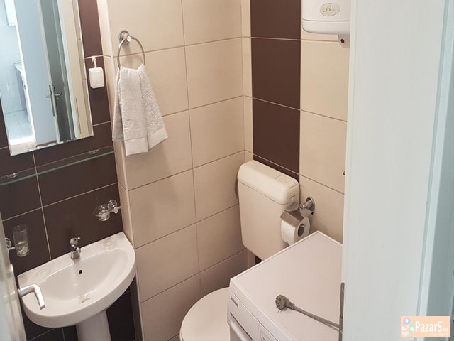 СЕ ИЗДАВА ДВОСОБЕН СТАН ВО НОВО ЛИСИЧЕ