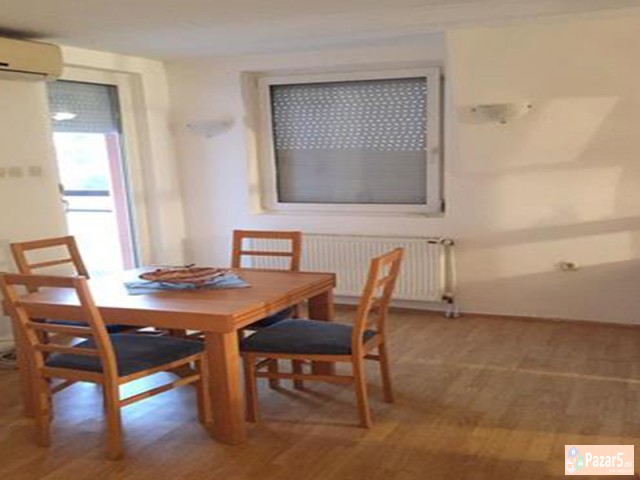 СЕ ИЗДАВА ТРОСОБЕН СТАН ВО КИСЕЛА ВОДА