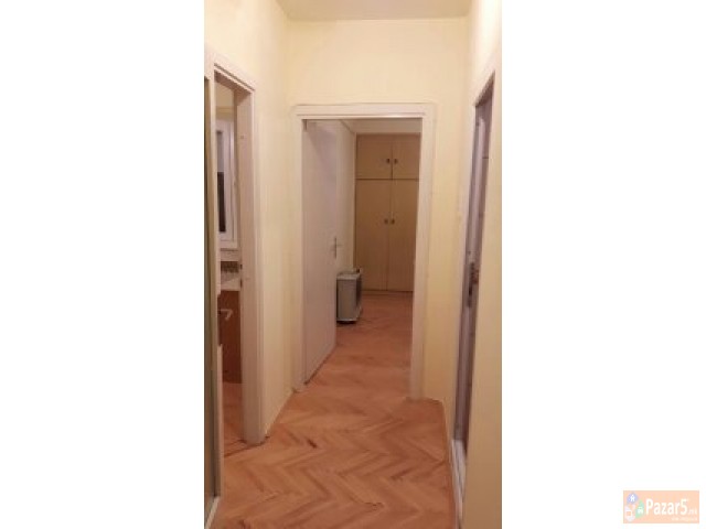 Se Izdava Trosoben Namesten Stan