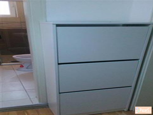 СЕ ИЗДАВА ДВОСОБЕН СТАН ВО ЦЕНТАР