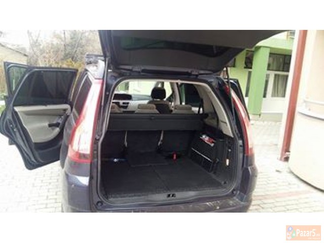 СЕ ПРОДАВА CitroËn Grand C4 Picasso РЕГИСТРИРАН
