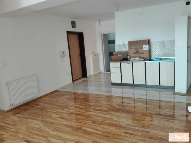 СЕ ИЗДАВА ПРАЗЕН ЧЕТВОРОСОБЕН СТАН ВО КАРПОШ 4