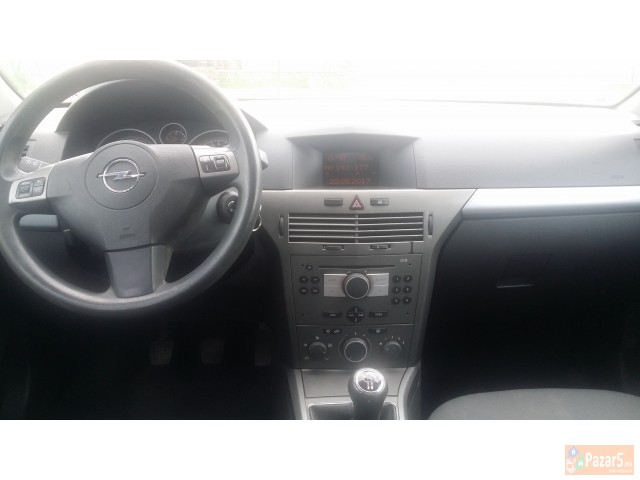 Opel Astra 1.6 105 Ks + Plin