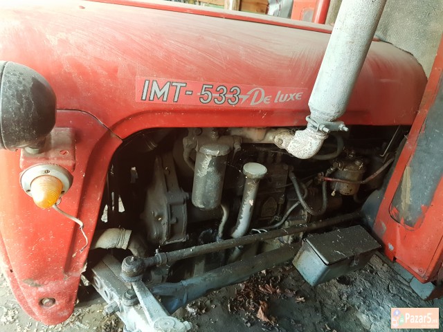 Трактор 533 сет со плугови и дрљачи