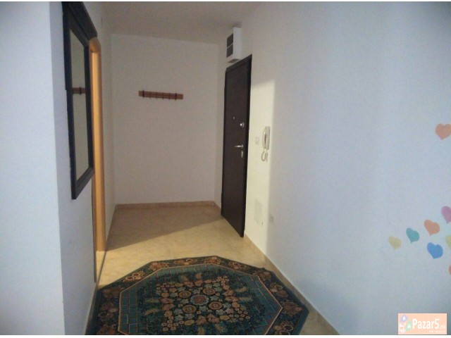 Се продава стан од 61m2 во Расадник!