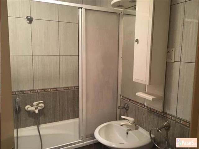 СЕ ИЗДАВА ТРОСОБЕН СТАН ВО АЕРОДРОМ