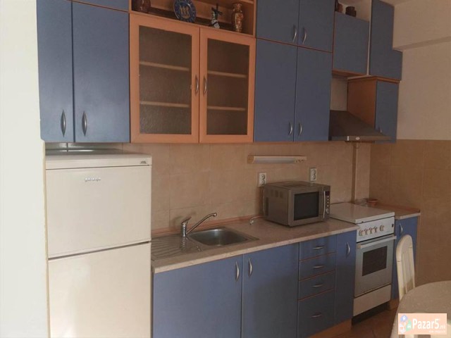 СЕ ИЗДАВА ДВОСОБЕН СТАН КАЈ Н.ЖЕЛЕЗНИЧКА