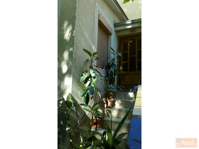 Деловен простор