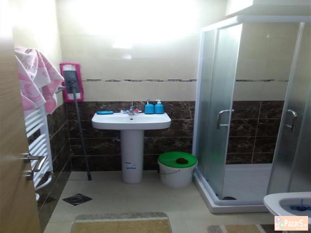 СЕ ИЗДАВА ДВОСОБЕН СТАН ВО АЕРОДРОМ