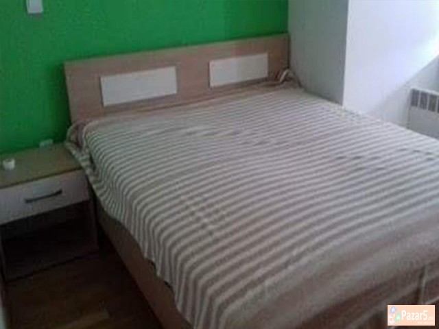 СЕ ИЗДАВА ТРОСОБЕН СТАН КАЈ УНИВЕРЗАЛНА САЛА